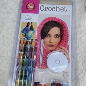 I taught‎ myself  to Crochet kit NEW